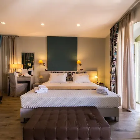 Fiscardonna Luxury 4* פיסקרדו