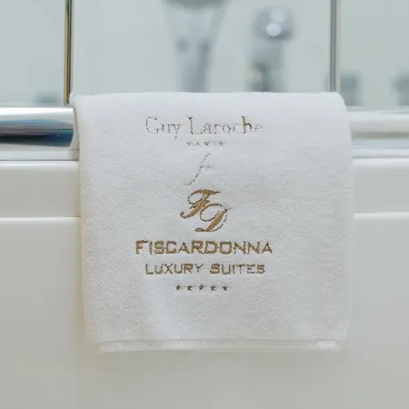 Fiscardonna Luxury מלון 4*