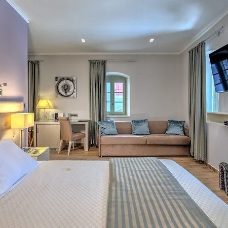 Fiscardonna Luxury