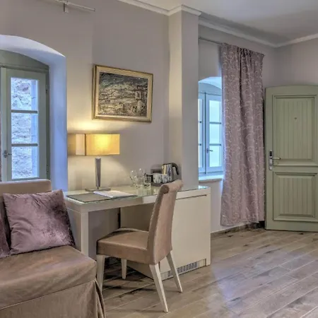 Hotell Fiscardonna Luxury 4*
