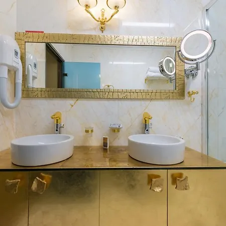 Hotell Fiscardonna Luxury